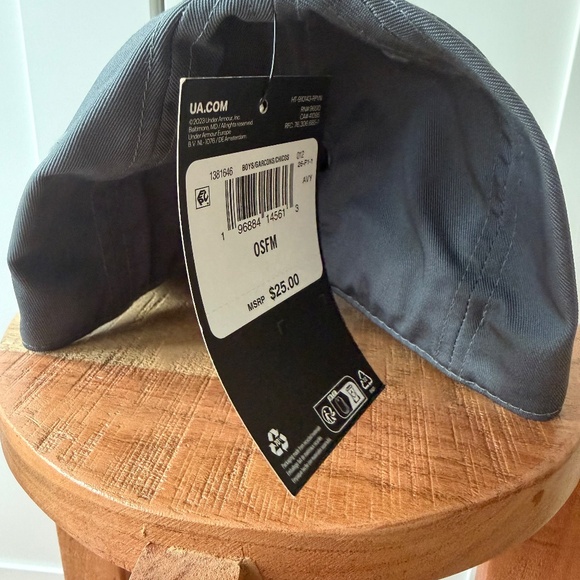 NEW BOYS UNDER ARMOUR BASEBALL HAT LOT - 6 TOTAL. - Picture 12 of 16